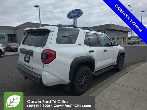 Used 2025 Toyota 4Runner SR5 image 12