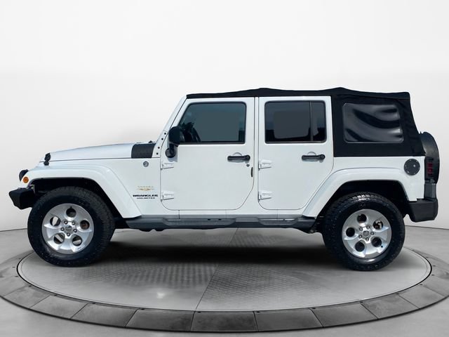 Used 2015 Jeep Wrangler Unlimited Sahara w/ Connectivity Group AWD/4WD image 2