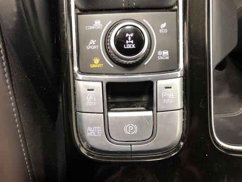 Used 2020 Kia Telluride S w/ S 8 Passenger Seating Package image 19