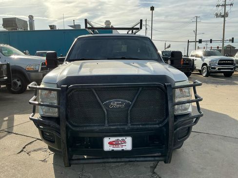 Used 2011 Ford F250 XL w/ PWR Equipment Group image 3