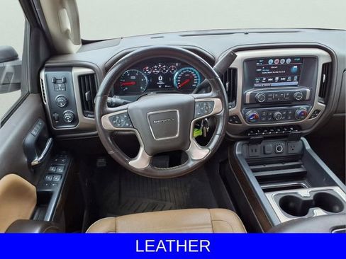 Used 2019 GMC Sierra 2500 Denali w/ Duramax Plus Package AWD/4WD image 7