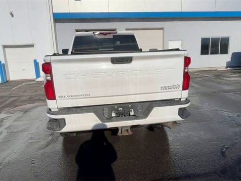 Certified 2022 Chevrolet Silverado 2500 High Country w/ Z71 Off-Road Package image 7