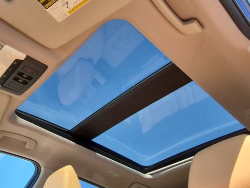 Used 2021 Nissan Rogue Platinum image 13