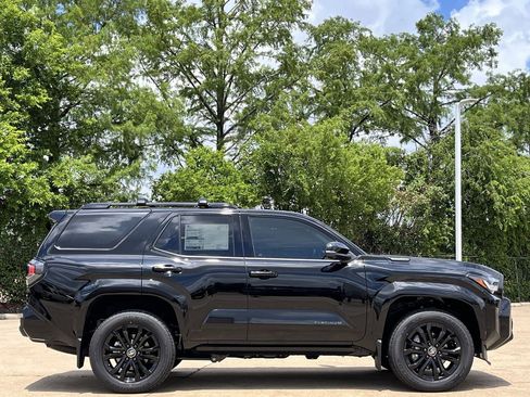 Used 2026 Toyota 4Runner Limited AWD/4WD image 3