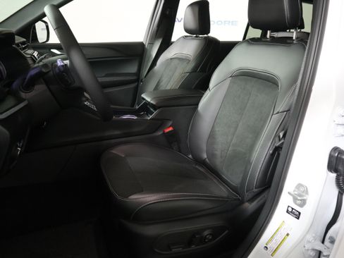 New 2025 Jeep Grand Cherokee L Altitude image 21