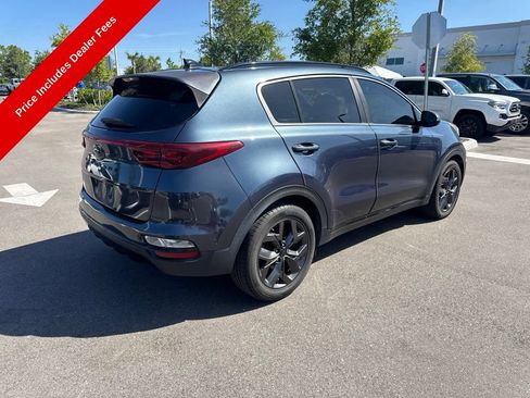Used 2022 Kia Sportage Nightfall Edition FWD image 6