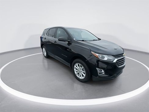 Used 2019 Chevrolet Equinox LT image 2