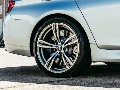 Used 2013 BMW M5 RWD image 55