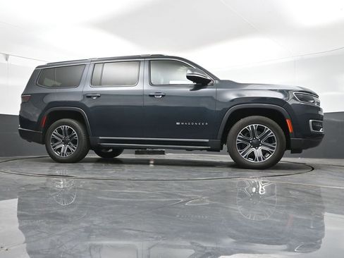 Used 2022 Jeep Wagoneer Series III image 49