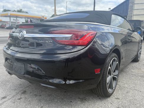 Used 2017 Buick Cascada Premium image 9
