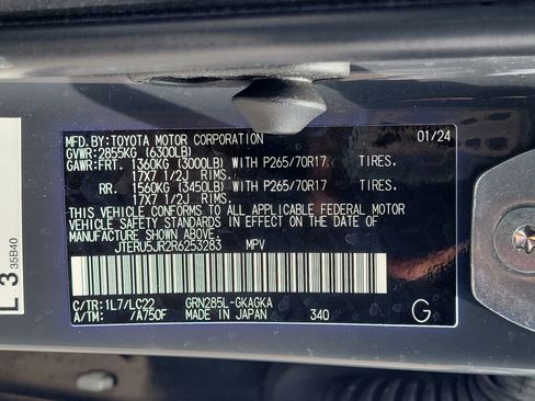 Used 2024 Toyota 4Runner TRD Off-Road Premium w/ Moonroof Package image 13