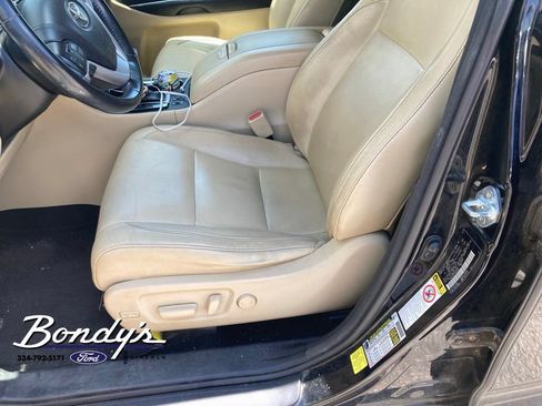 Used 2017 Toyota Highlander XLE FWD image 5