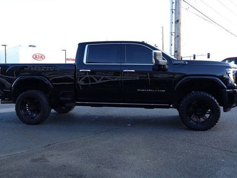 Used 2025 GMC Sierra 3500 Denali Ultimate AWD/4WD image 6
