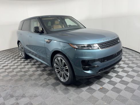 New 2026 Land Rover Range Rover Sport SE image 8