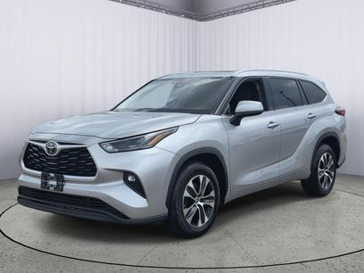 Used 2022 Toyota Highlander XLE