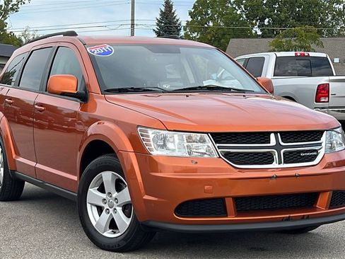 Used 2011 Dodge Journey Express image 2