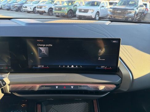 Used 2025 BMW X3 xDrive30i w/ M Sport Package image 26