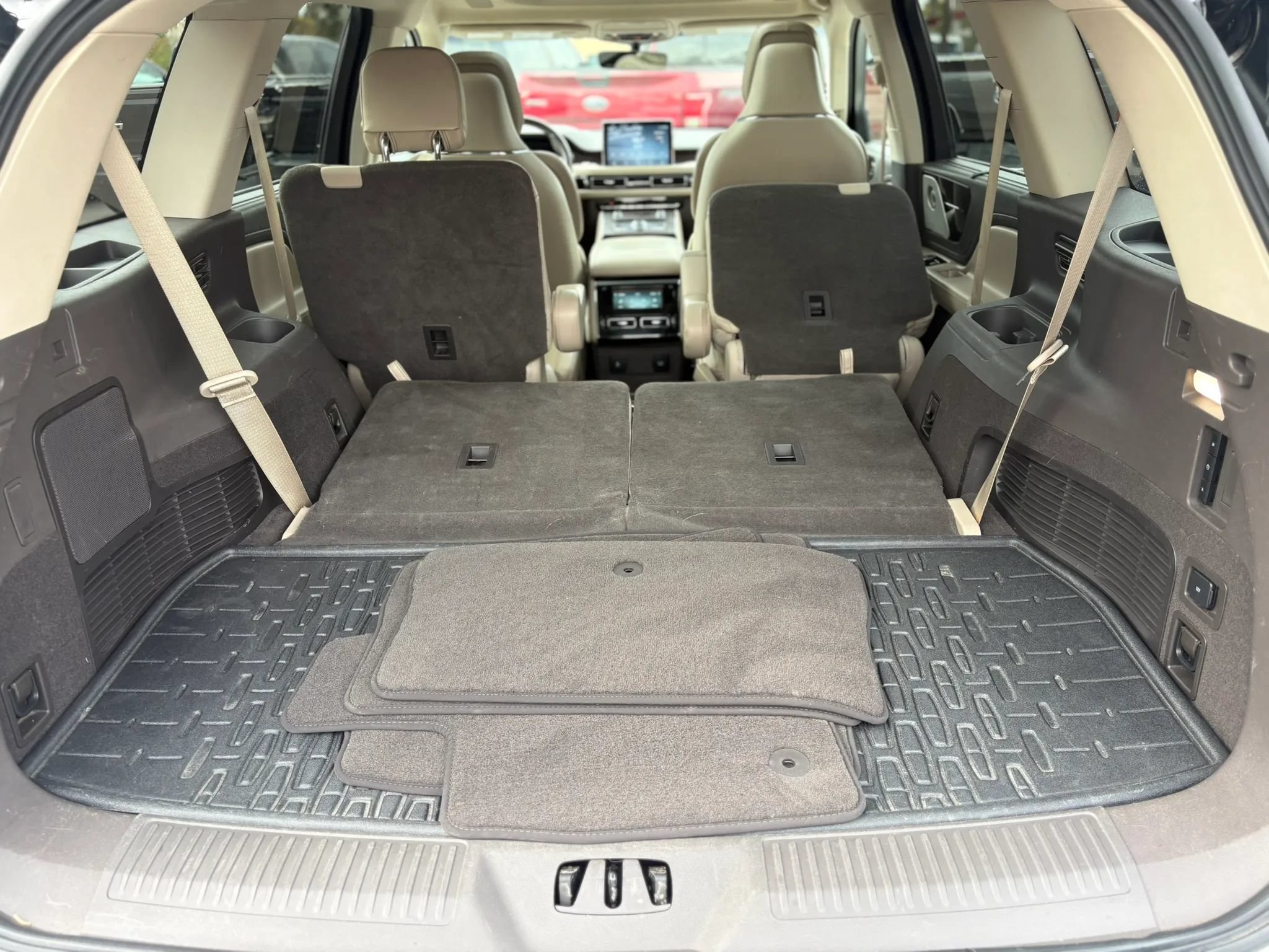 Used 2020 Lincoln Aviator Reserve w/ Equipment Group 202A AWD/4WD image 15
