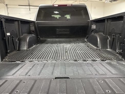 Used 2025 GMC Sierra 1500 SLT AWD/4WD image 24