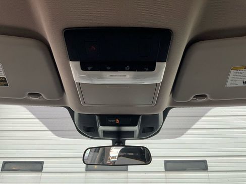 Used 2025 Nissan Rogue SV image 16