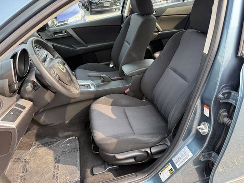 Used 2010 MAZDA MAZDA3 i Touring FWD image 7