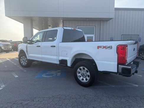 Used 2024 Ford F250 XLT w/ FX4 Off-Road Package image 3