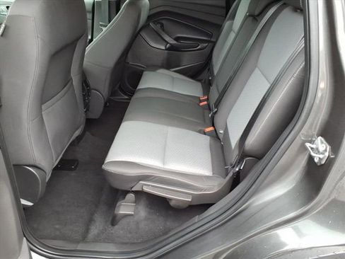 Certified 2017 Ford Escape SE w/ Equipment Group 201A image 19