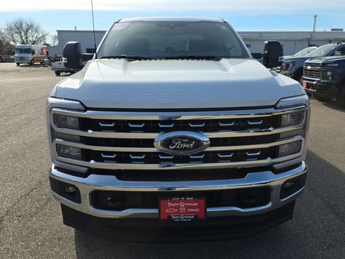 Used 2026 Ford F350 XLT w/ XLT Premium Package image 3