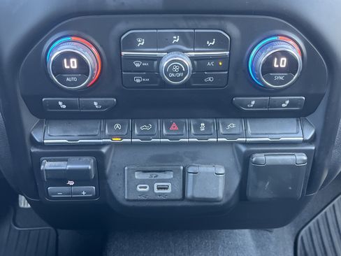 Used 2020 Chevrolet Silverado 1500 LT w/ All-Star Edition image 7