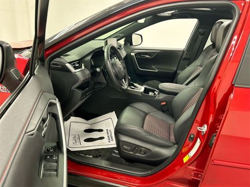 Used 2024 Toyota RAV4 XSE image 9