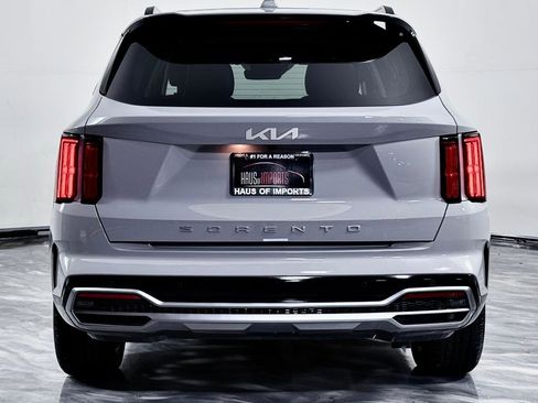 Used 2022 Kia Sorento SX image 8
