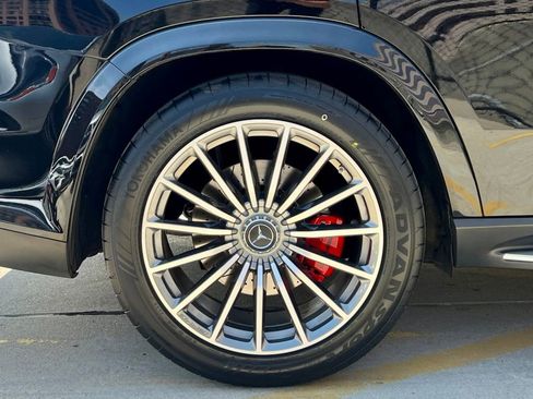 Certified 2025 Mercedes-Benz GLS 63 AMG 4MATIC image 13