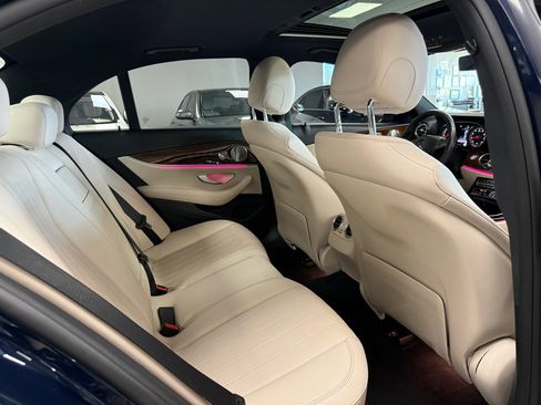 Used 2017 Mercedes-Benz E 300 4MATIC image 23