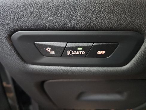 New 2026 BMW X5 xDrive50e w/ Executive Package image 28