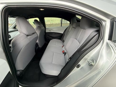 Used 2024 Toyota Corolla SE FWD image 7