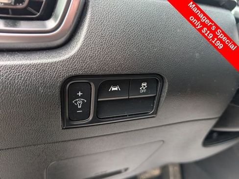 Used 2023 Kia Sorento LX image 16