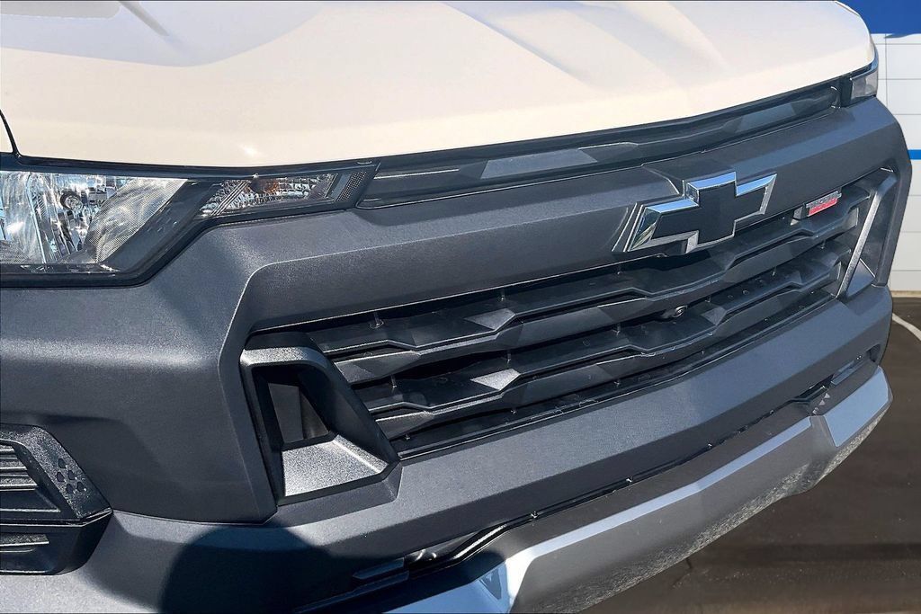 New 2026 Chevrolet Colorado Trail Boss AWD/4WD image 16