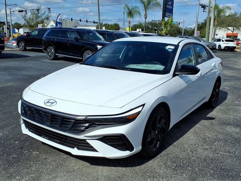 New 2026 Hyundai Elantra Sport image 3