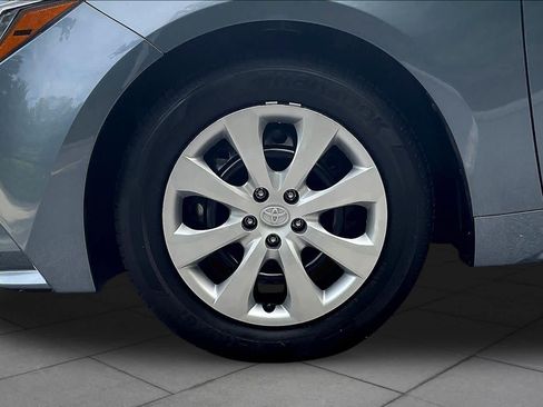 Used 2026 Toyota Corolla LE FWD image 11