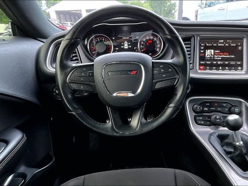 Used 2019 Dodge Challenger R/T Scat Pack RWD image 10