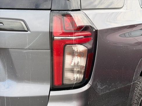 Used 2022 Chevrolet Tahoe Z71 image 18