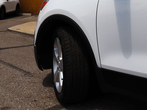 Used 2016 Buick Encore FWD image 6