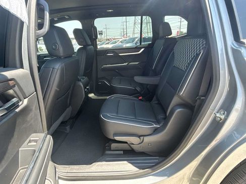 Used 2026 GMC Acadia Denali w/ Super Cruise Package AWD/4WD image 26