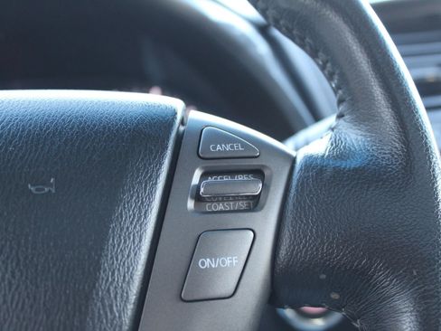 Used 2017 Nissan Armada SL image 28