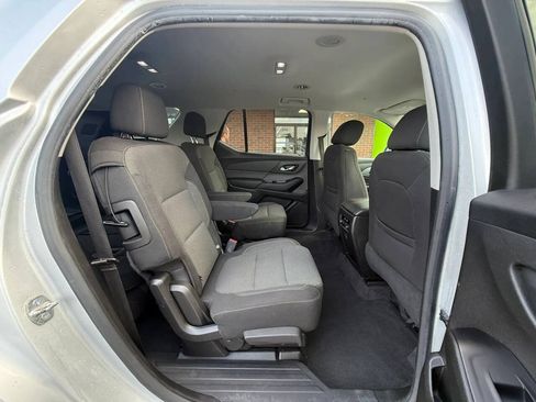 Used 2019 Chevrolet Traverse LT FWD image 26