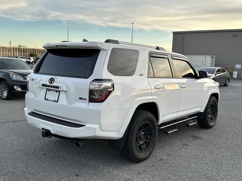 Used 2024 Toyota 4Runner SR5 Premium w/ Moonroof Package image 8