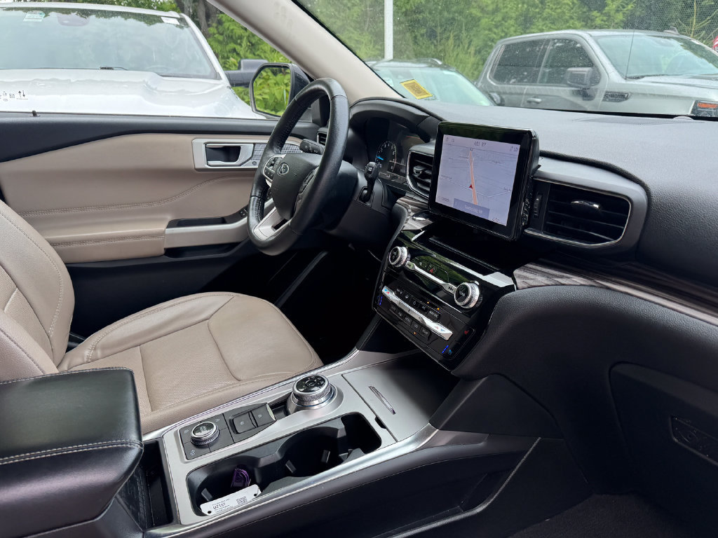 Used 2023 Ford Explorer Limited AWD/4WD image 28