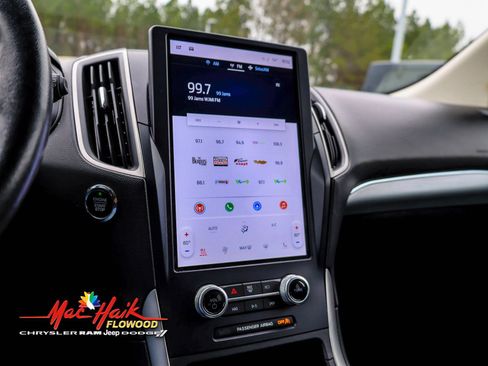 Used 2022 Ford Edge SEL w/ Convenience Package image 17