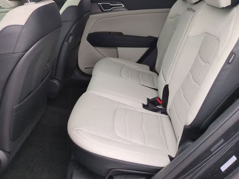 Used 2026 Kia Sportage SX image 19