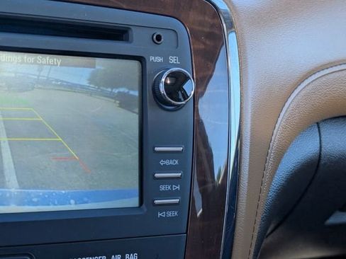 Used 2015 Buick Enclave Leather image 17